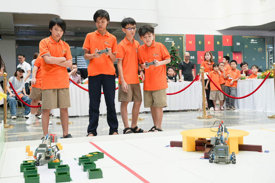 Thi đấu hết sức gây cấn.