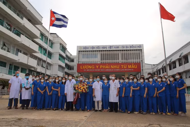 Trước đó, tỉnh Quảng Bình cũng đã cử các đoàn công tác hỗ trợ TP. Hồ Chí Minh... phòng, chống dịch Covid-19.