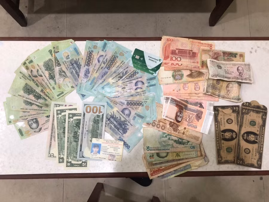 Tang vật mà công an thu giữ được. Ảnh: Công an. 