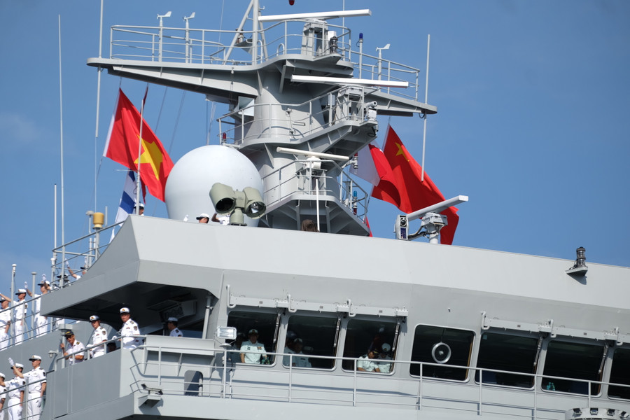 Chuyến thăm xã giao TP. Đà Nẵng từ ngày 23/5 đến 25/5. Ảnh: Hoàng Vinh. Chuyến thăm xã giao TP. Đà Nẵng từ ngày 23/5 đến 25/5. Ảnh: Hoàng Vinh.