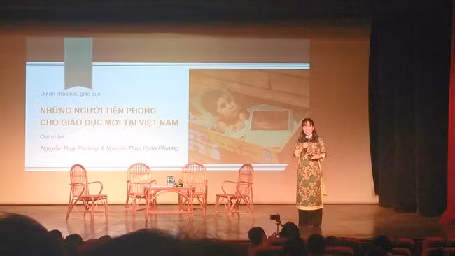 Chị Nguyễn Thúy Uyên Phương, Đồng sáng lập & Chủ tịch The Caterpies chia sẻ tại buổi lễ ra mắt dự án