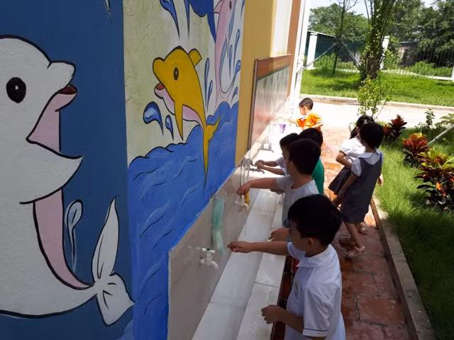 Rửa tay sách sẽ đề phòng dịch bệnh tay chân, miệng.