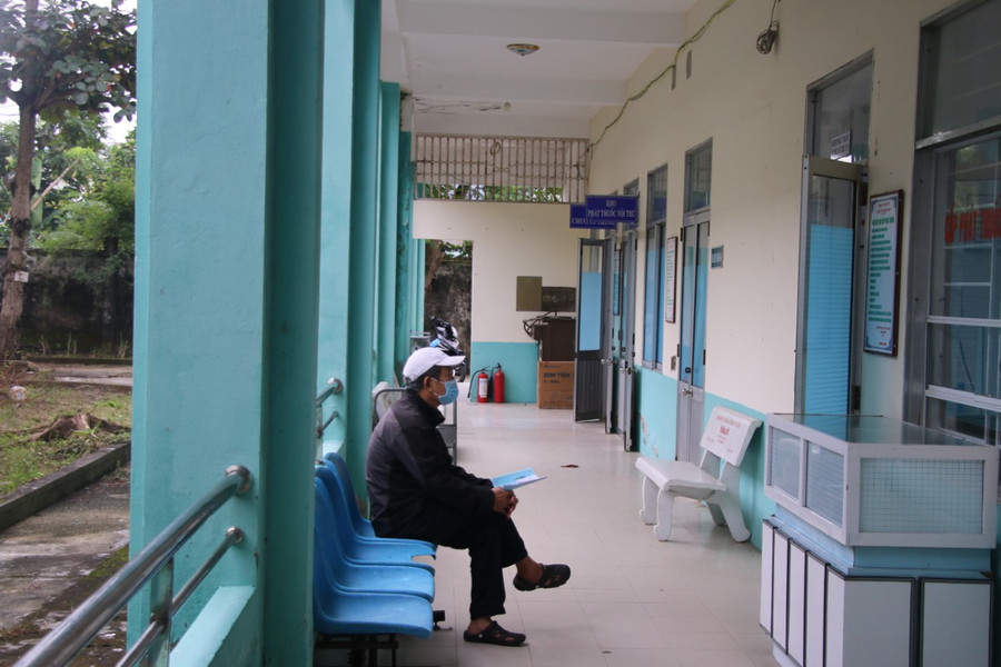 Khu vực sảnh chờ khám bệnh của Trung tâm Y tế quận Ngũ Hành Sơn. Khu vực sảnh chờ khám bệnh của Trung tâm Y tế quận Ngũ Hành Sơn.
