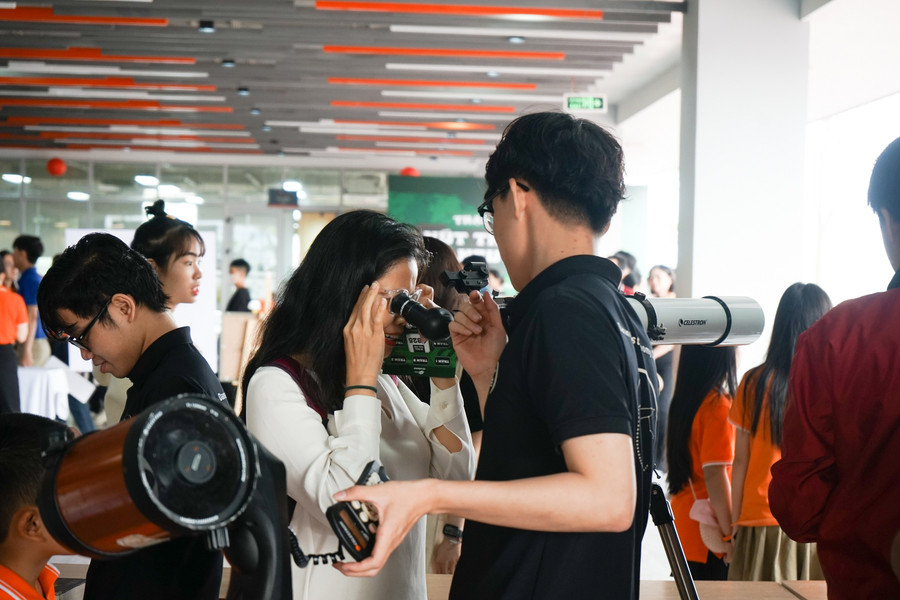 Các hoạt động trải nghiệm KHCN tại ngày hội. Ảnh: Thùy Linh. Các hoạt động trải nghiệm KHCN tại ngày hội. Ảnh: Thùy Linh.
