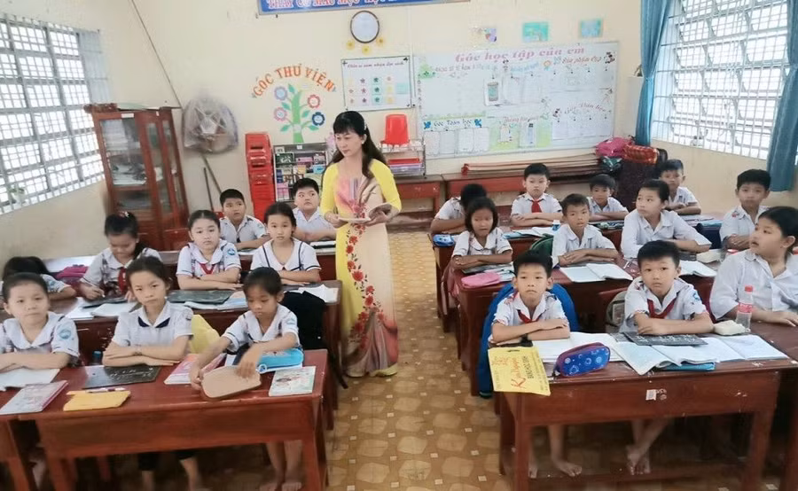 Cô Huỳnh Thị Phương Thảo trong giờ dạy học năm học 2020-2021 (Ảnh: NVCC)