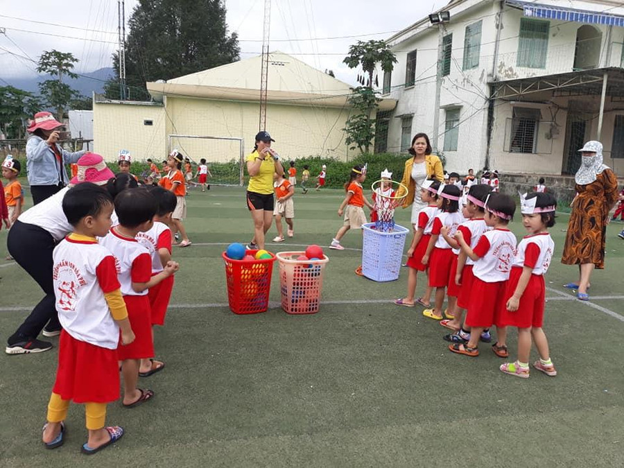 Nhiều trường mầm non ở huyện Hòa Vang được đầu tư khá bài bản về trang thiết bị dạy học cho trẻ. Nhiều trường mầm non ở huyện Hòa Vang được đầu tư khá bài bản về trang thiết bị dạy học cho trẻ.