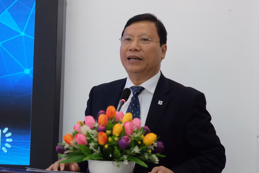 PGS.TS Lê Quang Sơn - Phó Giám đốc Đại học Đà Nẵng, Phó Chủ tịch Hiệp hội các trường Đại học, Cao đẳng Việt Nam, phát biểu tại Tọa đàm.