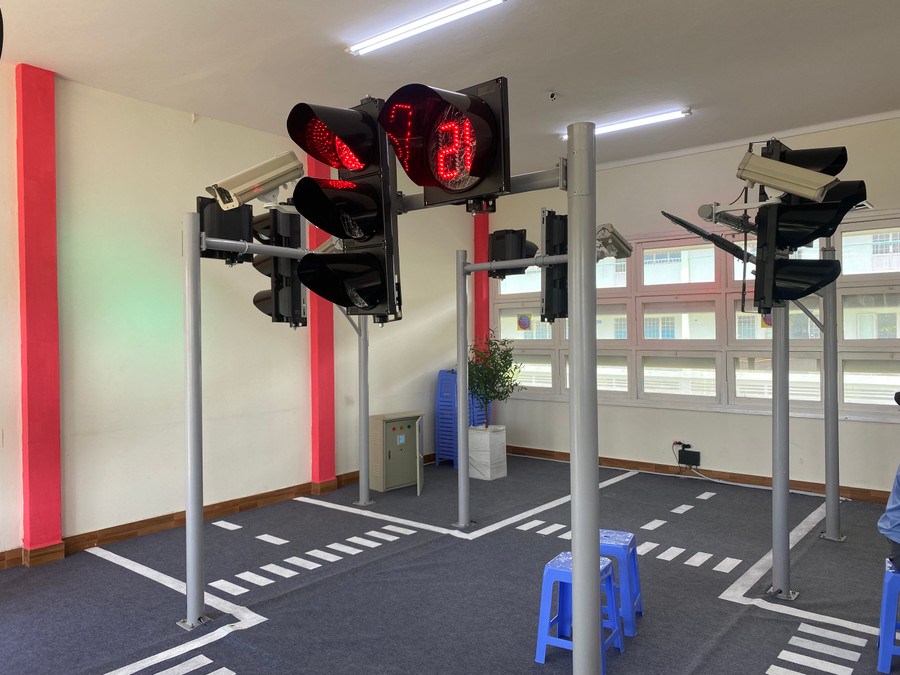 Một phần hệ thống chuyển đổi số do Tập đoàn Đầu tư công nghệ Nam Long tài trợ trị giá 10 tỷ đồng. Ảnh: Hoàng Vinh. Một phần hệ thống chuyển đổi số do Tập đoàn Đầu tư công nghệ Nam Long tài trợ trị giá 10 tỷ đồng. Ảnh: Hoàng Vinh.