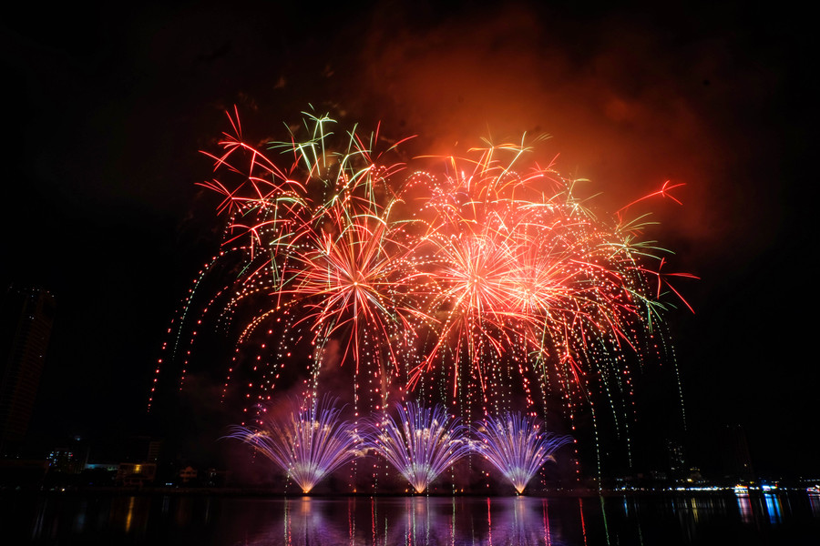 Á quân của mùa giải năm 2019 đã “tung chiêu” với phần trình diễn biến hóa vi diệu ngay trước mắt người xem. Ảnh: Hoàng Vinh.