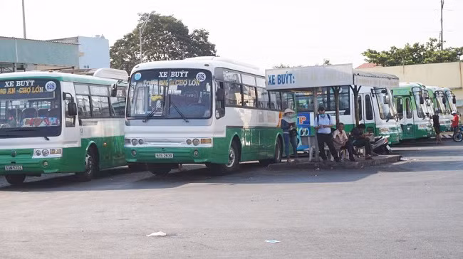 Ngành Y tế Long An kêu gọi người dân đi trên chuyến xe buýt số 47 từ Bến xe Chợ Lớn về Hưng Long, khung giờ 13h30 - 14h (ngày 31/1) hãy đến khai báo y tế để phòng dịch Covid-19 (Ảnh: IT).