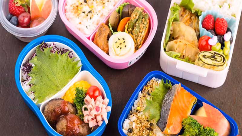 Đa dạng bữa ăn giúp tăng cường thể chất trẻ.