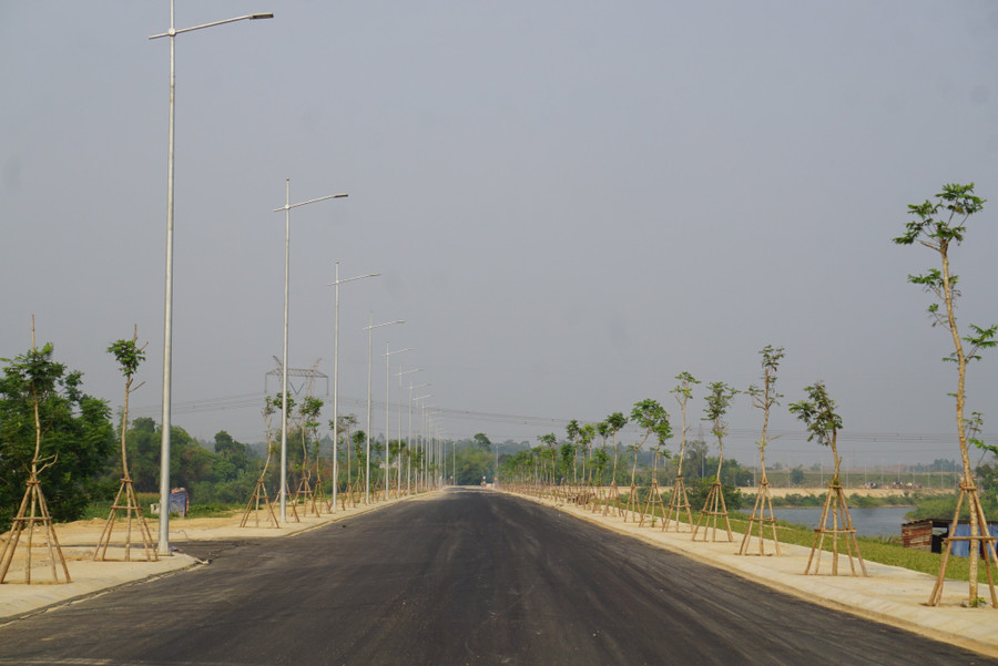 Điểm đầu tuyến đường gần Nhà máy nước Cầu Đỏ (quận Cẩm Lệ) và điểm cuối giao với Quốc lộ 14B (huyện Hòa Vang). Ảnh: Hoàng Vinh.