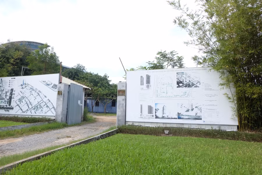 Dự án căn hộ cao cấp Viễn Đông Meridian (có địa chỉ tại 84 Hùng Vương) của Công ty CP Địa ốc Viễn Đông Việt Nam được cấp phép năm 2007 và dự kiến khởi công vào 2008.