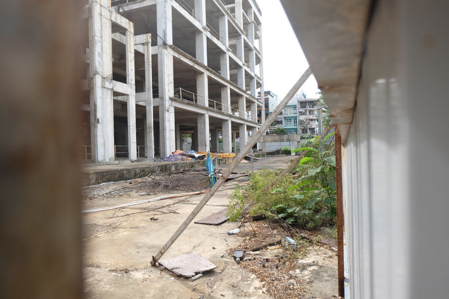 Năm 2019, Công ty CP Địa ốc Đông Á có công văn đề nghị chuyển nhượng toàn bộ dự án Golden Square nhưng đến nay chưa hoàn thiện.