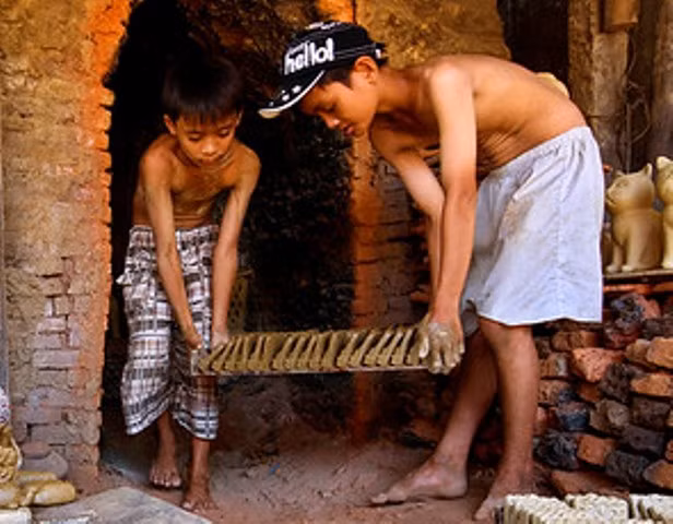 Lao động trẻ em vẫn tiềm ân nguy cơ gia tăng do tác động của dịch Covid-19.