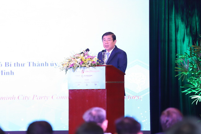 Chủ tịch UBND TP.HCM Nguyễn Thành Phong phát biểu khai mạc hội thảo.