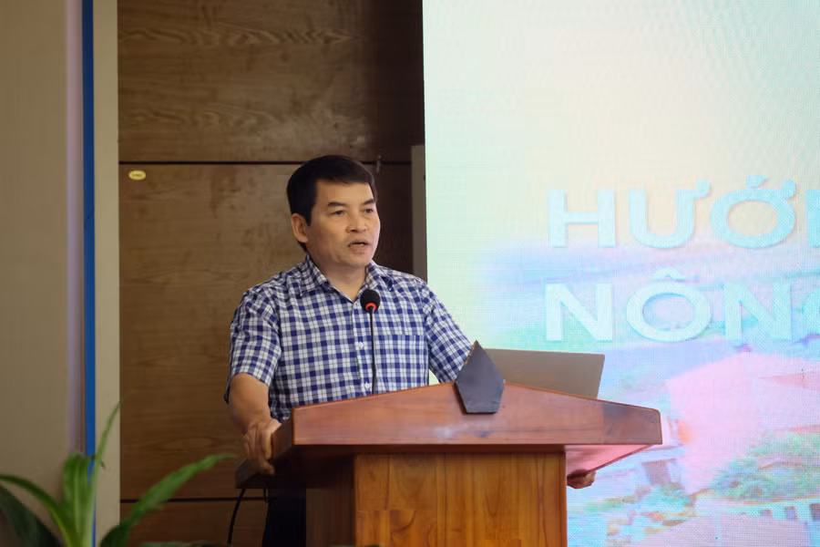 Ông Phạm Tuấn Anh - Phó Cục trưởng Cục Nhà giáo và cán bộ quản lý giáo dục (Bộ GD&amp;ĐT) tại Hội thảo.