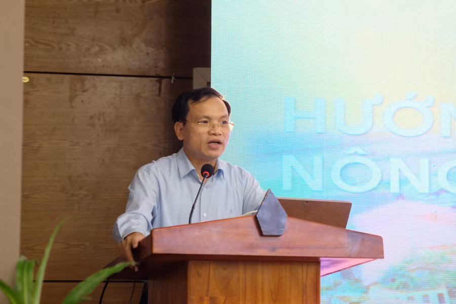 PGS.TS Mai Văn Trinh – Vụ trưởng Vụ Cơ sở vật chất (Bộ GD&amp;ĐT) phát biểu tại Hội thảo.