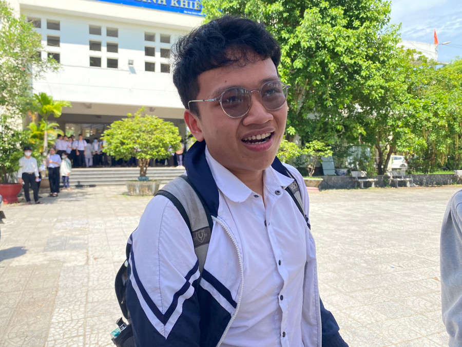 Em Huỳnh Nguyễn Anh Kiệt - Trường THPT chuyên Nguyễn Bỉnh Khiêm chia sẻ sau khi thi.