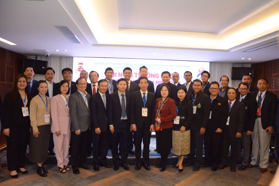 Các đại biểu tham dự Hội nghị. 