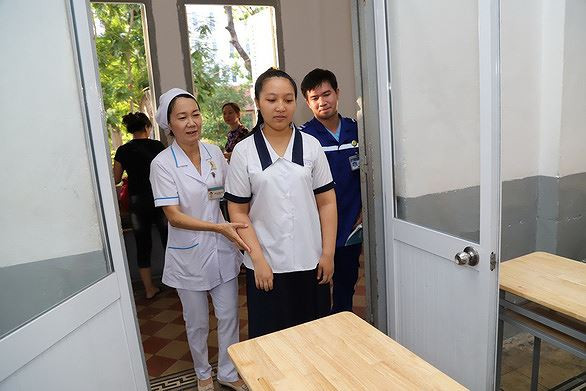 Thí sinh vẫn quyết tâm đến trường thi Thí sinh vẫn quyết tâm đến trường thi