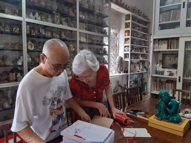 Nhà nghiên cứu Huỳnh Ngọc Trảng - chủ biên tập chuyên khảo Nhà nghiên cứu Huỳnh Ngọc Trảng - chủ biên tập chuyên khảo