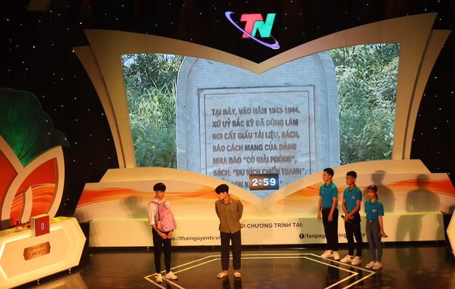 Cuộc thi "Dân ta phải biết sử ta" do Sở GD&ĐT phối hợp với Đài Phát thanh & Truyền hình Thái Nguyên tổ chức
