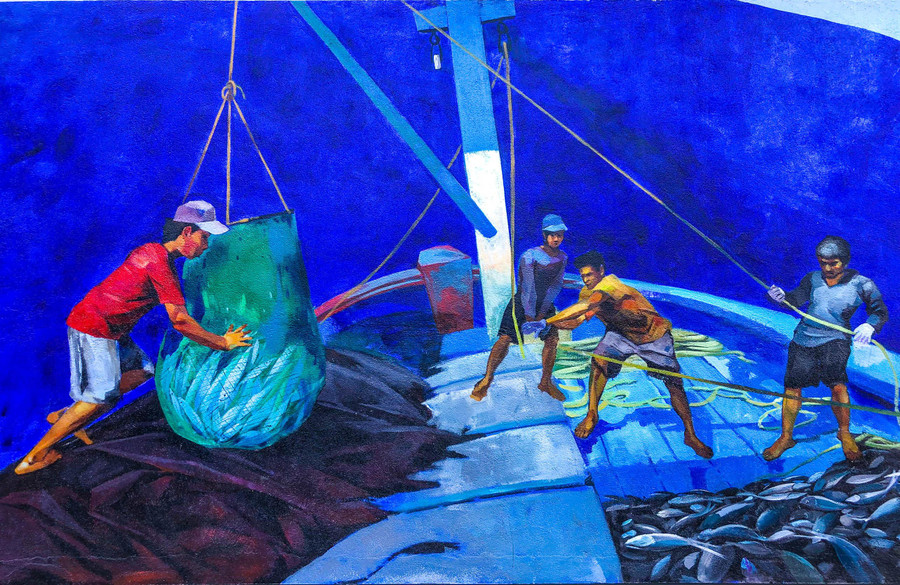 “Qua việc thực hiện đường tranh bích họa Mân Thái, UBND quận mong muốn tạo việc làm, phát triển kinh tế cho người dân thông qua các dịch vụ phục vụ du khách đến tham quan, chụp hình lưu niệm tại đây. Toàn bộ kinh phí đầu tư cho đường tranh do ngân sách Nhà nước và đối tượng hưởng lợi chính là người dân trong khu vực Tân An, tổ 12 phường Mân Thái”, ông Hùng nhấn mạnh. “Qua việc thực hiện đường tranh bích họa Mân Thái, UBND quận mong muốn tạo việc làm, phát triển kinh tế cho người dân thông qua các dịch vụ phục vụ du khách đến tham quan, chụp hình lưu niệm tại đây. Toàn bộ kinh phí đầu tư cho đường tranh do ngân sách Nhà nước và đối tượng hưởng lợi chính là người dân trong khu vực Tân An, tổ 12 phường Mân Thái”, ông Hùng nhấn mạnh.