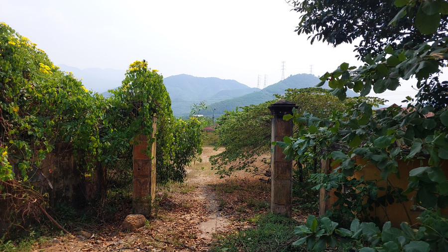 Đưa khu đất trên vào quy hoạch sử dụng đất là đất thương mại dịch vụ và cập nhật vào quy hoạch chung đô thị Hòa Vang. Đưa khu đất trên vào quy hoạch sử dụng đất là đất thương mại dịch vụ và cập nhật vào quy hoạch chung đô thị Hòa Vang.