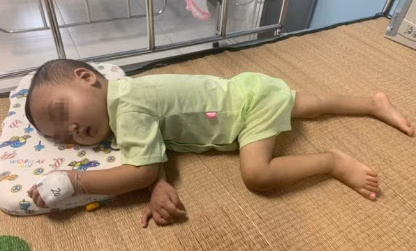 Cháu bé đã ổn định bình thường sau khi được phẫu thuật lấy dị vật.
