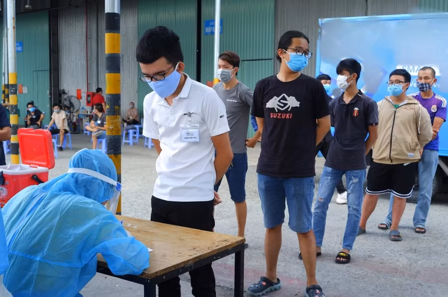 HCDC điều tra thông tin liên quan các trường hợp để đảm bảo phòng chống dịch Covid-19. (Ảnh: HCDC).