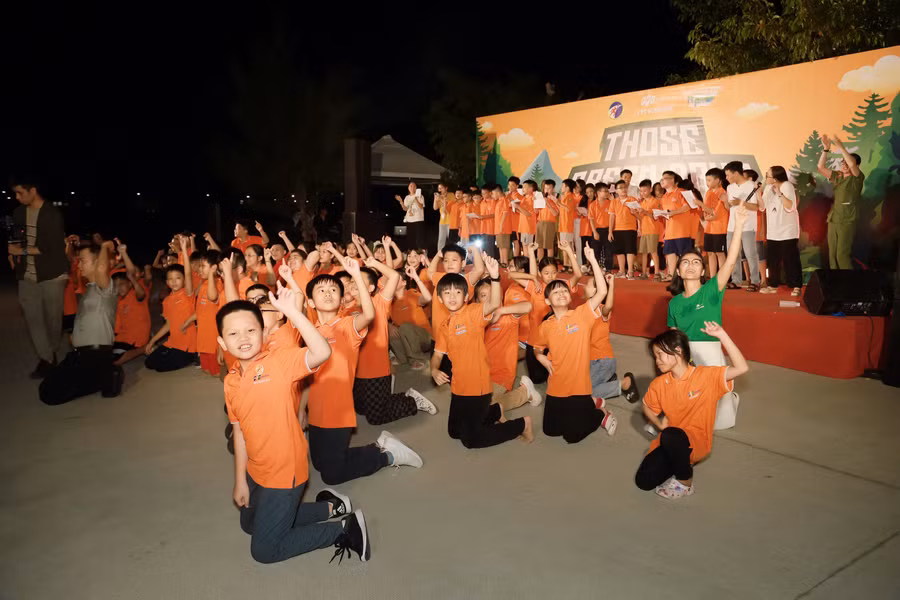 Đêm gala đầy niềm vui với những tiết mục “nhà trồng”. Ảnh: Nguyễn Linh. Đêm gala đầy niềm vui với những tiết mục “nhà trồng”. Ảnh: Nguyễn Linh.