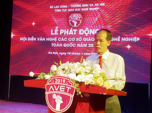 Ông Đỗ Năng Khánh, Phó Tổng cục trưởng Tổng cục GDNN phát biểu tại lễ phát động Ông Đỗ Năng Khánh, Phó Tổng cục trưởng Tổng cục GDNN phát biểu tại lễ phát động