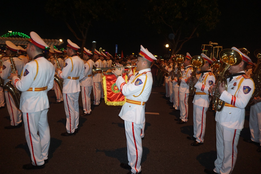 Dàn nhạc của Đoàn nghi lễ. Ảnh: Hoàng Vinh.
