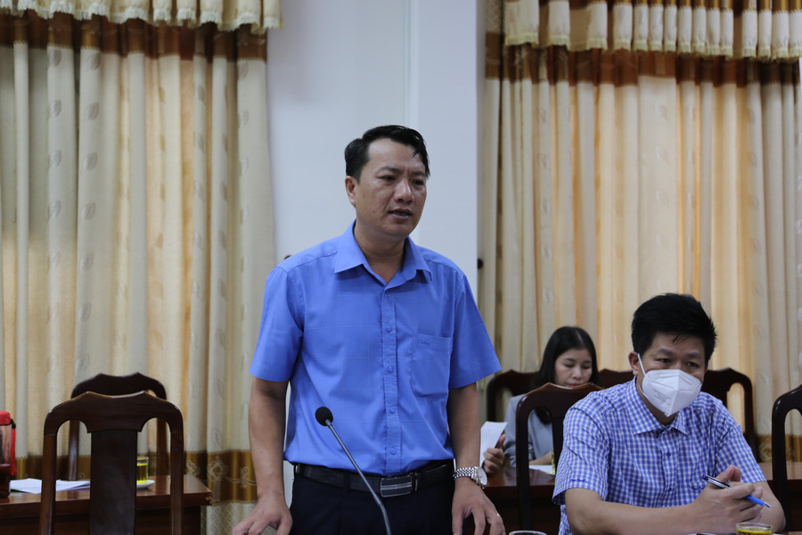 Ông Đinh Tuấn Anh, Trưởng phòng GD&ĐT huyện Minh Hóa phát biểu tại buổi làm việc. Ông Đinh Tuấn Anh, Trưởng phòng GD&ĐT huyện Minh Hóa phát biểu tại buổi làm việc.