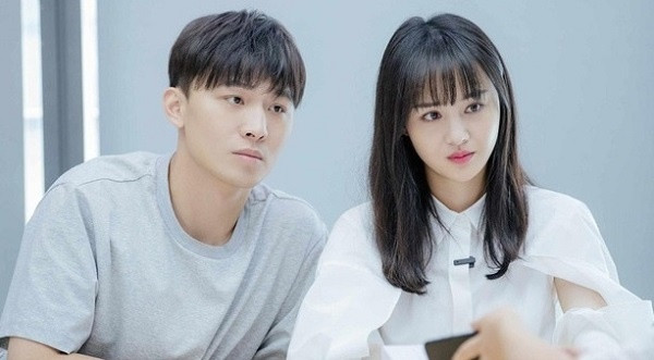 Trương Hằng và Trịnh Sảng. Sao Trung phẫn nộ Trịnh Sảng vì scandal đẻ thuê, bỏ con bị phanh phui