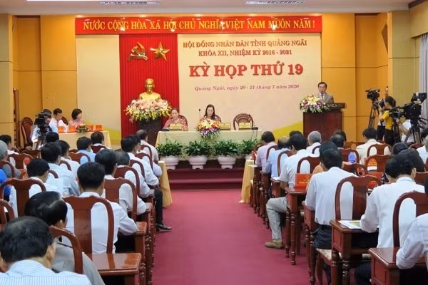 Miễn nhiệm Chủ tịch UBND Quảng Ngãi đối với ông Trần Ngọc Căng ảnh 1