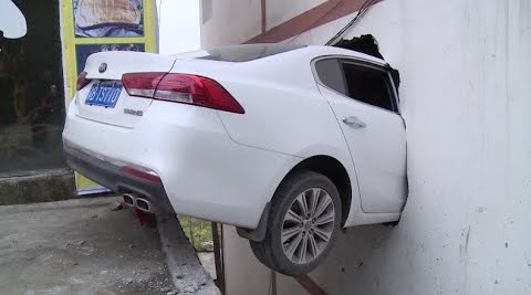 Người Mỹ khuyên cách đơn giản chống nhầm chân ga ảnh 1 Người Mỹ khuyên cách đơn giản chống nhầm chân ga