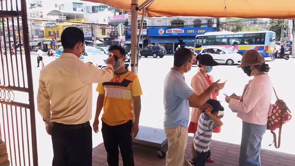 Mặc dù có nhiều chương trình kích cầu, giảm giá nhưng dự báo khách du lịch nội địa giảm 50% so với năm 2020.