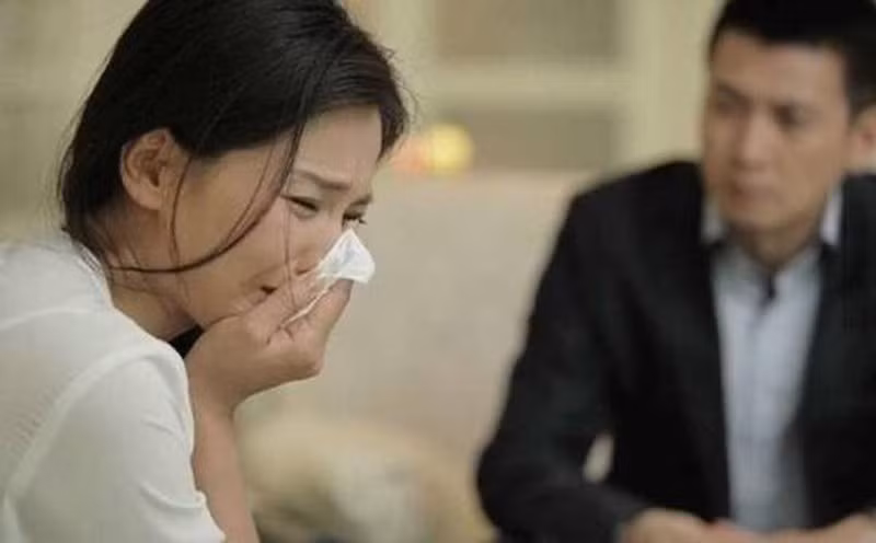 Bí mật đằng sau lòng tốt lạ lùng của cô chủ xóm trọ