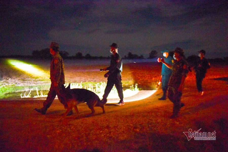 Bộ đội trắng đêm băng đồng, bám biển tuyến biên giới Tây Nam