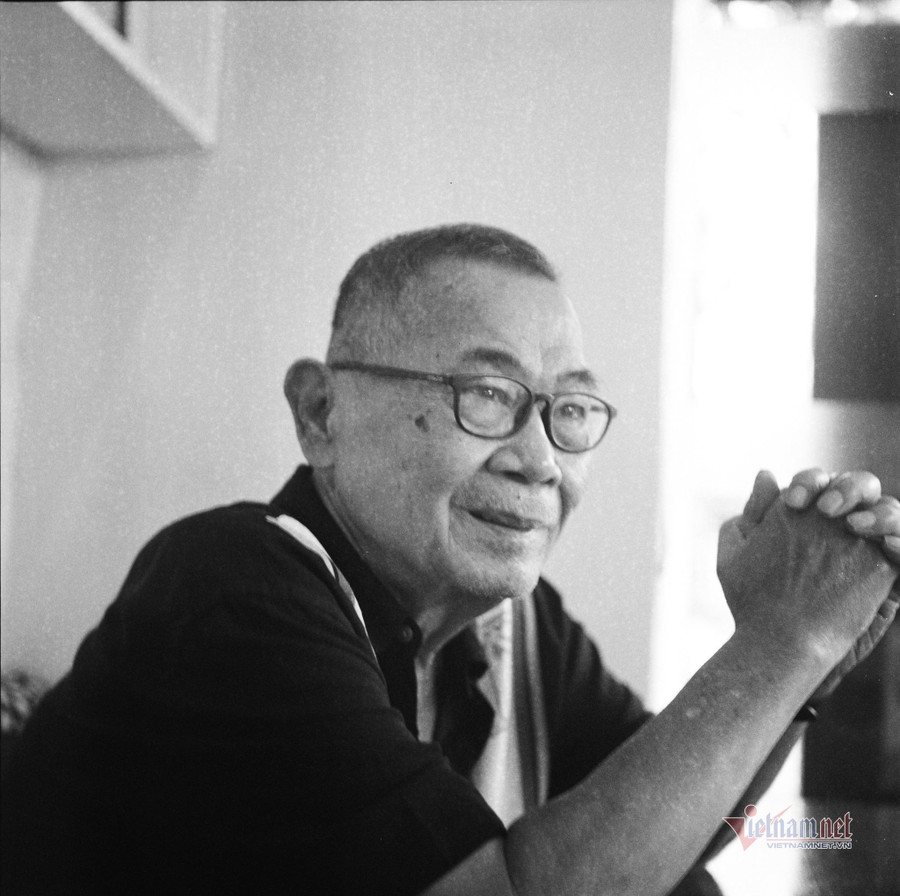 Bảo Chấn tuổi 72: Chân hoại tử suýt phải cưa, mong bình yên đến khi ra đi Bảo Chấn tuổi 72: Chân hoại tử suýt phải cưa, mong an yên đến khi ra đi