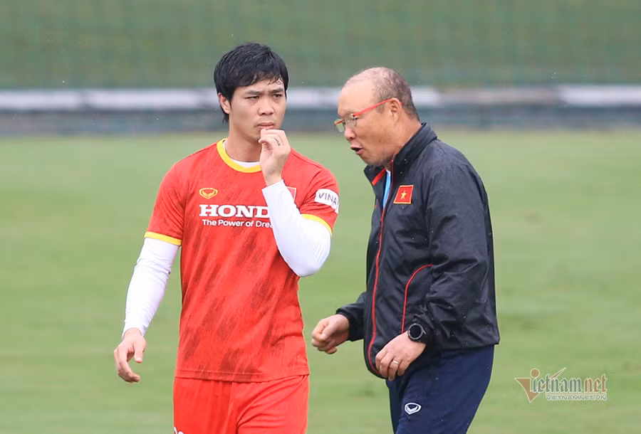 Tuyển Việt Nam: Bất ngờ với cái tên 