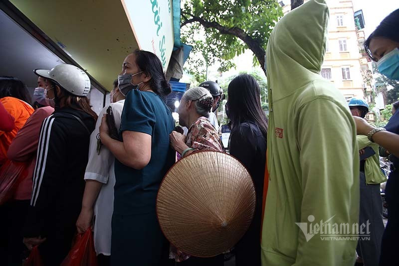 Có người đi cả chục cây số để mua bánh trôi bánh chay tại đây. Có người đi cả chục cây số để mua bánh trôi bánh chay tại đây.