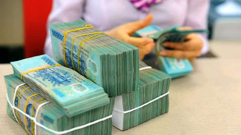Chục tỷ cuối năm, tìm địa chỉ ngân hàng lãi suất cao cất tiền