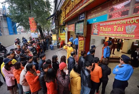 Cả triệu người đổ đi mua vàng, vía Thần Tài năm 2021 là ngày nào?
