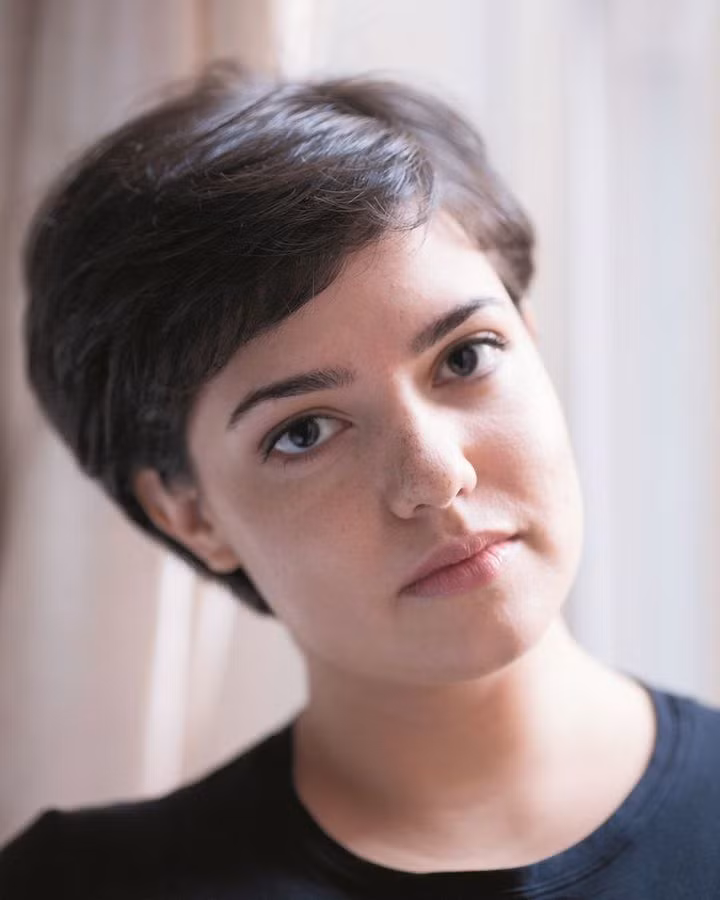 Nhà văn Stephanie Scott đã viết một cuốn tiểu thuyết về ngành công nghiệp wakaresaseya.