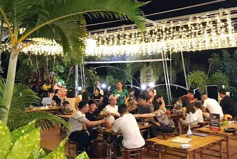 Với các tour giá quá rẻ, chất lượng bữa ăn có thể không đảm bảo (ảnh minh họa) Ham tour rẻ ép đòi giảm giá, lời cảnh báo từ dân chuyên nghiệp