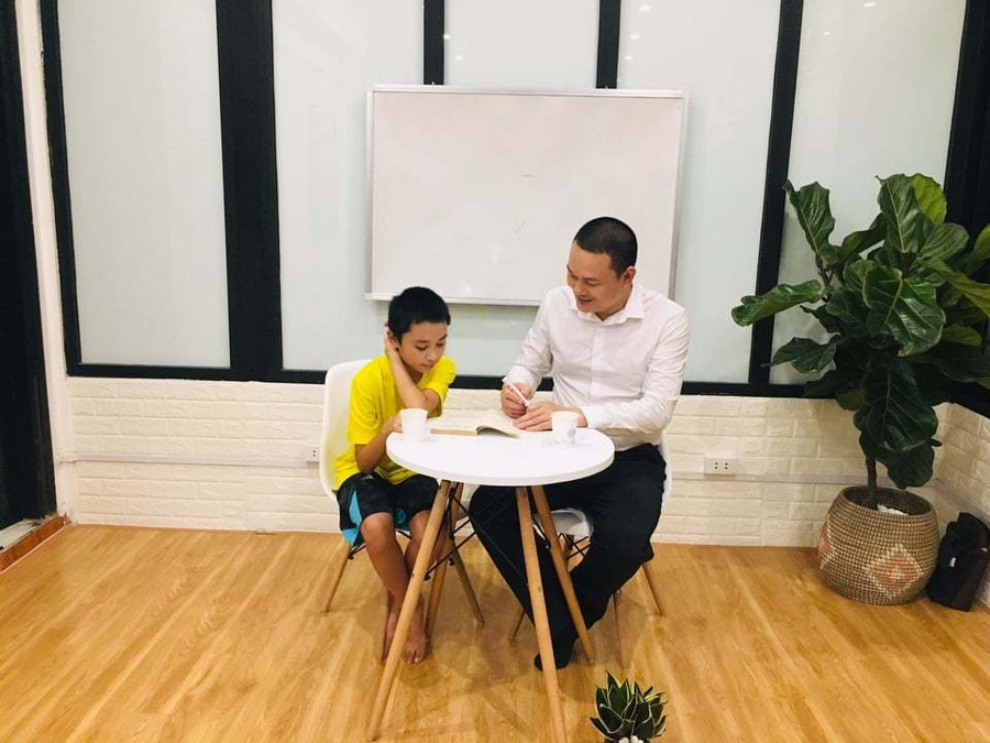 Thầy giáo Đỗ Cao Sang vốn nổi tiếng với các phương pháp tự học tiếng Anh.