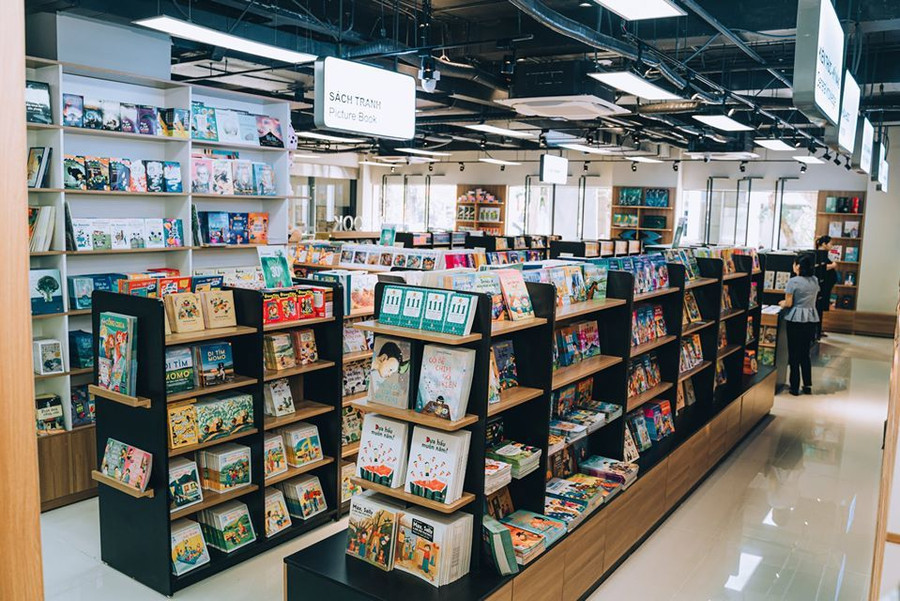 Nhà thơ Nguyễn Quang Thiều cảnh báo khan hiếm văn học cho thiếu nhi ảnh 2